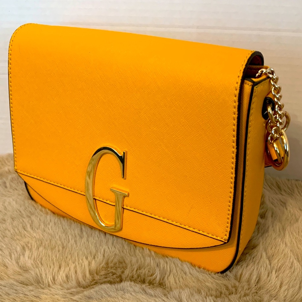 BNWT GUESS 2 in 1 crossbody/shoulder bag